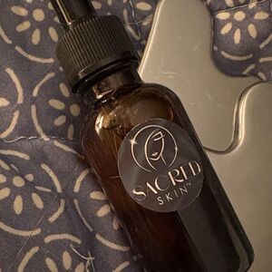 Natural Face Oil with Safflower Avocado, Vitamin E & Grape-seed all natural